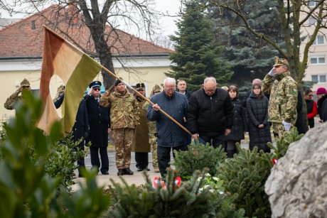 Megemlékezés a Kommunizmus Áldozatainak Emléknapján Fehérváron